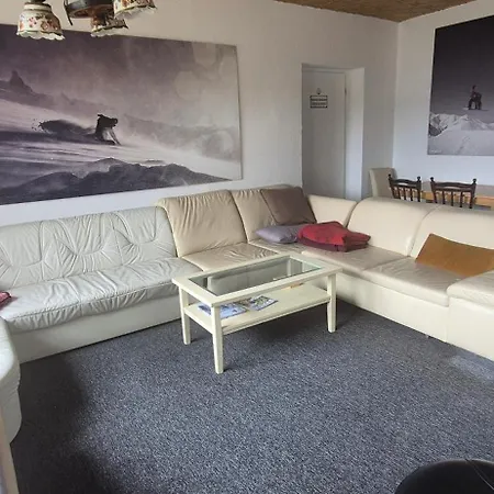Daire Bueno-base Seelenbinder: Ski- & Bike-base O-thal Oberwiesenthal